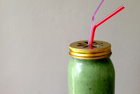 Watercress, avocado & passionfruit smoothie Watercress,-avocado-&-passionfruit-shake